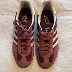 Adidas Gazelle Men's Burgundy and Cream Sneakers